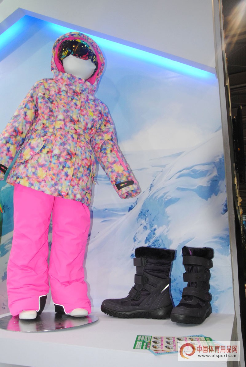 户外冰雪运动品牌,婴幼儿户外运动品牌