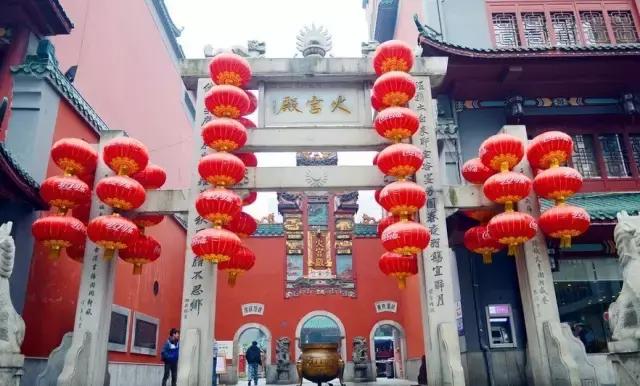 全城“通缉”湖南籍人士，这家传承400年的老店要请你吃臭豆腐