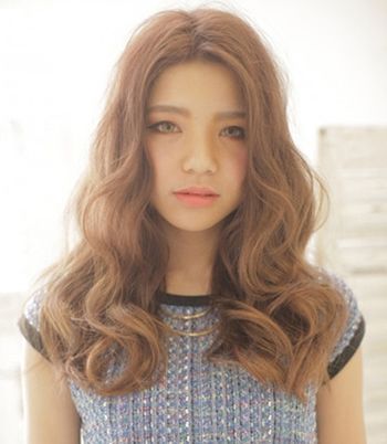 中分纹理烫适合什么样的脸型,中分狼尾发型适合什么脸型