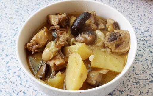 产后不能喝水和吃水果，只喝红糖水和汤！折磨人的月子我不要过！