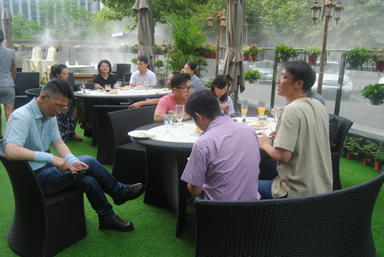 当代女性艺术家四联展在成都开启,当代女性艺术家邀请展