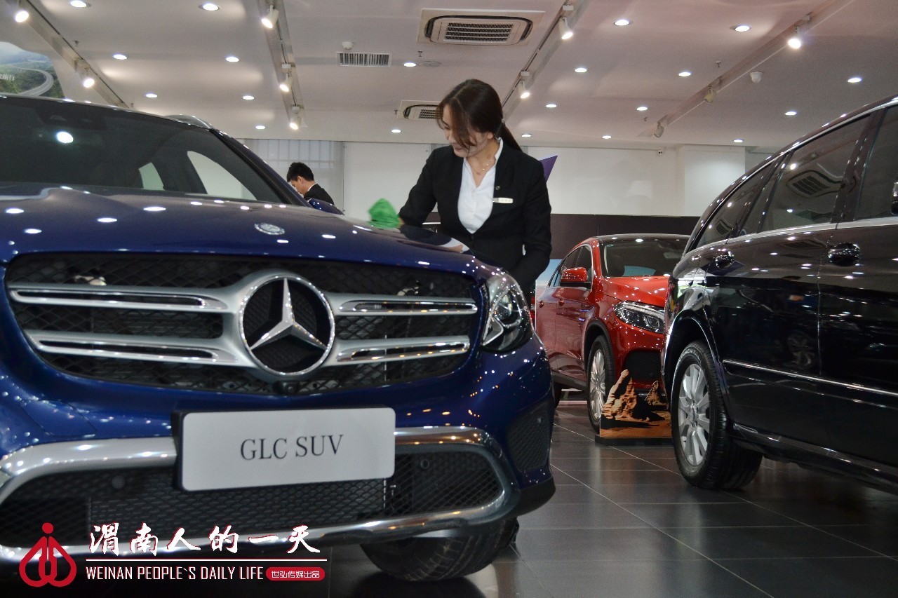 渭南人的一天No.20：90后汽车销售员，用双手拼出蓝天