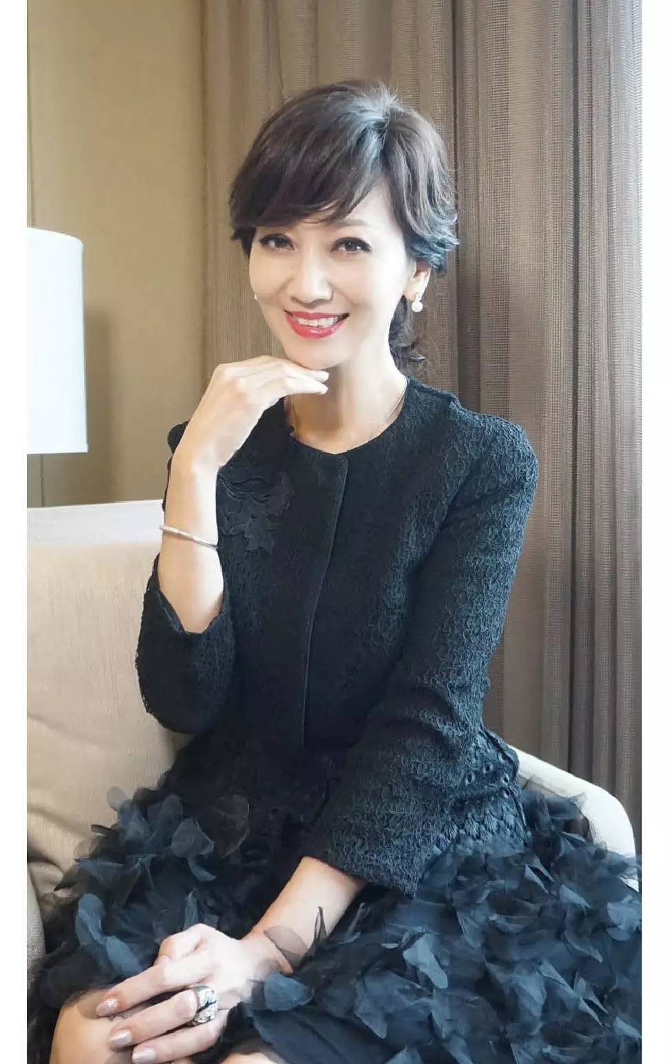 不老女神赵雅芝登台,不老女神赵雅芝访谈