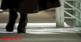 戚薇又演了一个宇宙级吊炸天的冷都女！她这是要一条道走到黑啊