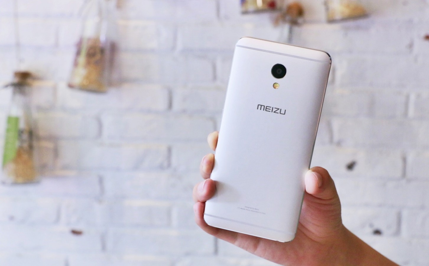 魅蓝e视频拍摄,魅蓝e手机有哪些