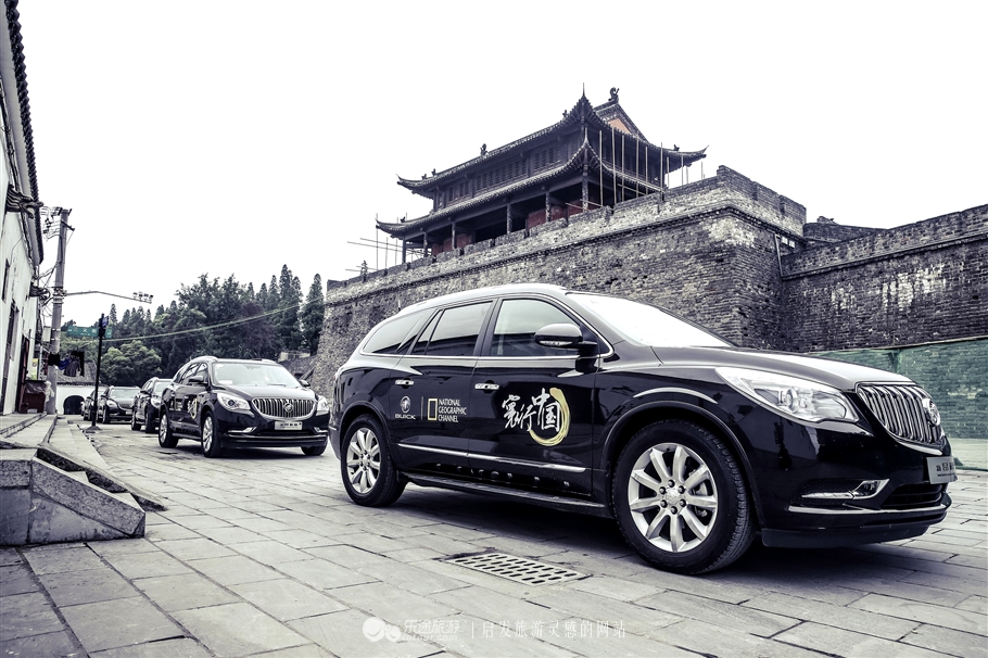 寰行中国,我在荆州古城学楚绣