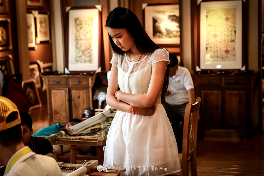 寰行中国,我在荆州古城学楚绣