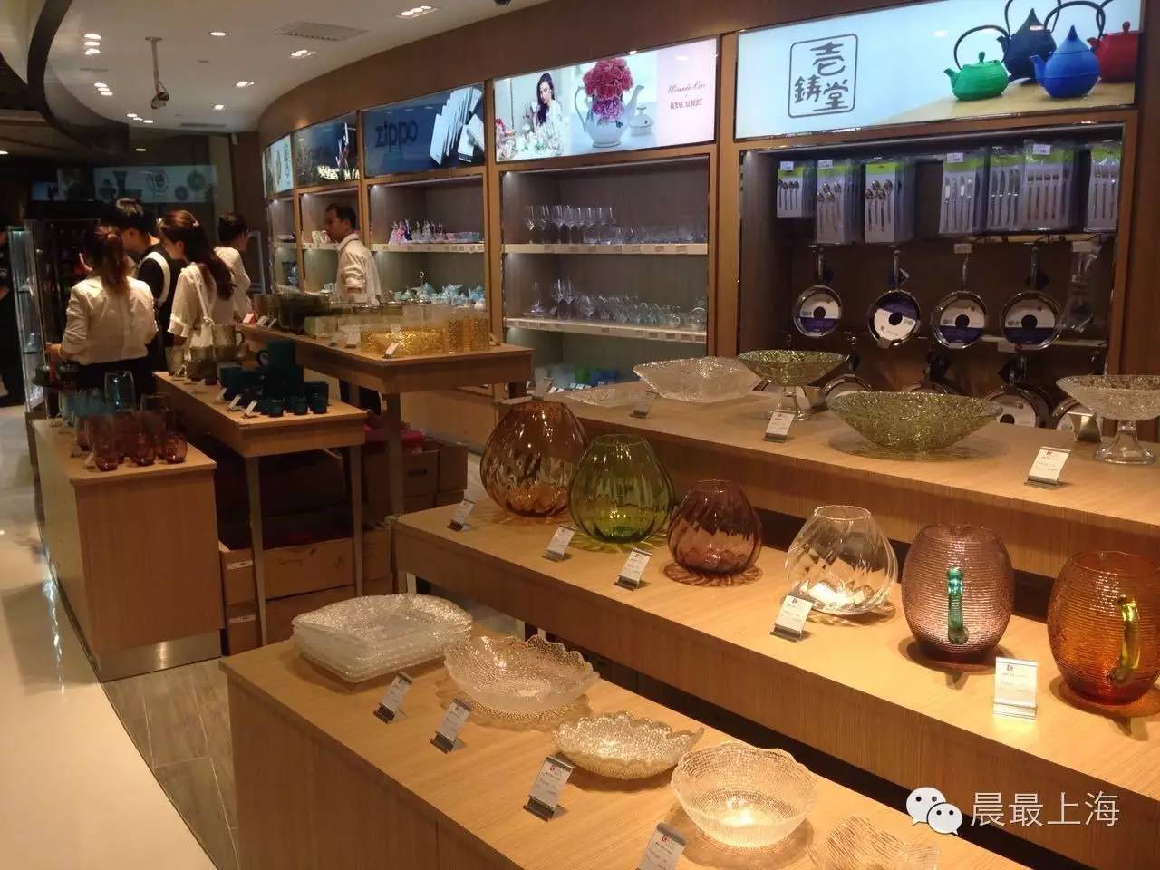 探路子|用尽体内洪荒之力,终于进入中服免税店,结果