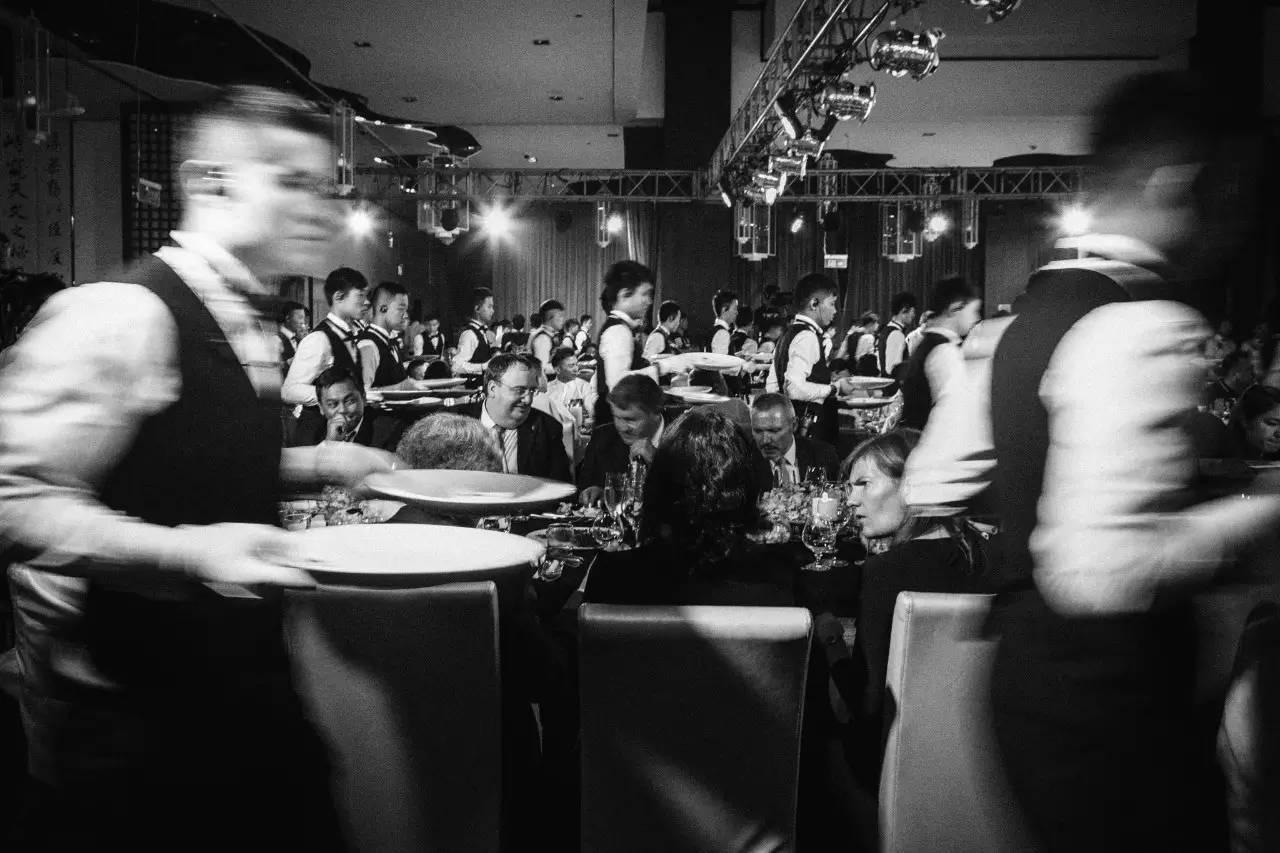 视频从“酥不腻”到“吃不腻”，谁和大董有一腿