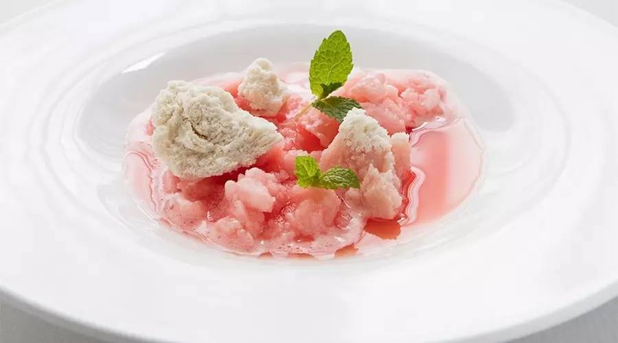 视频从“酥不腻”到“吃不腻”，谁和大董有一腿