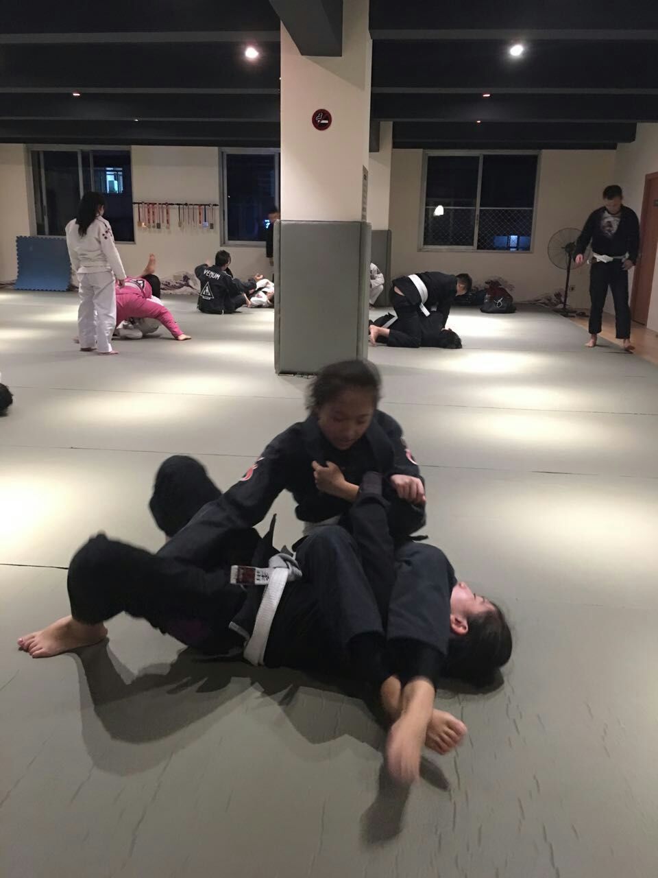 健康又防身!成都开始流行巴西柔术