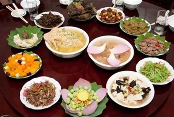 云桂高铁达速,云桂铁路昆明至百色段通车视频