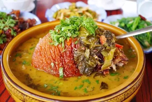 云南美食酸菜红豆猪脚,宾川县酸汤猪脚