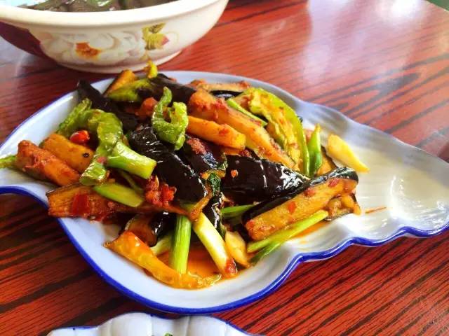 云南美食酸菜红豆猪脚,宾川县酸汤猪脚