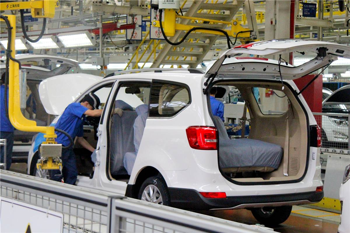 神车五菱的发展历程,五菱神车怎么造