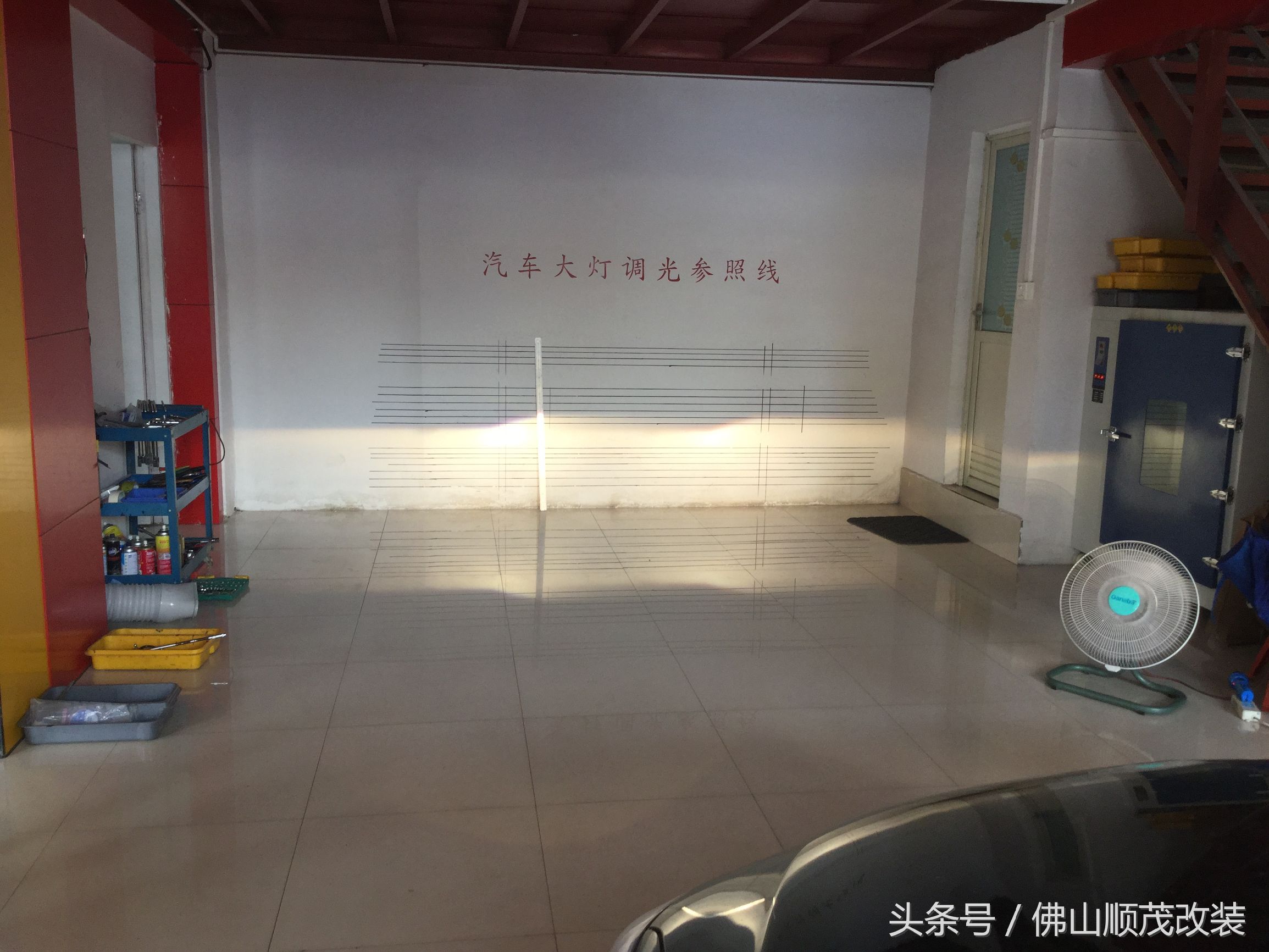 别克英朗改装led灯教程,别克英朗后备箱灯改led灯