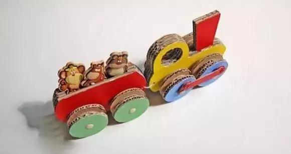 废旧纸箱手工制作玩具收纳架,废旧纸箱手工益智玩具