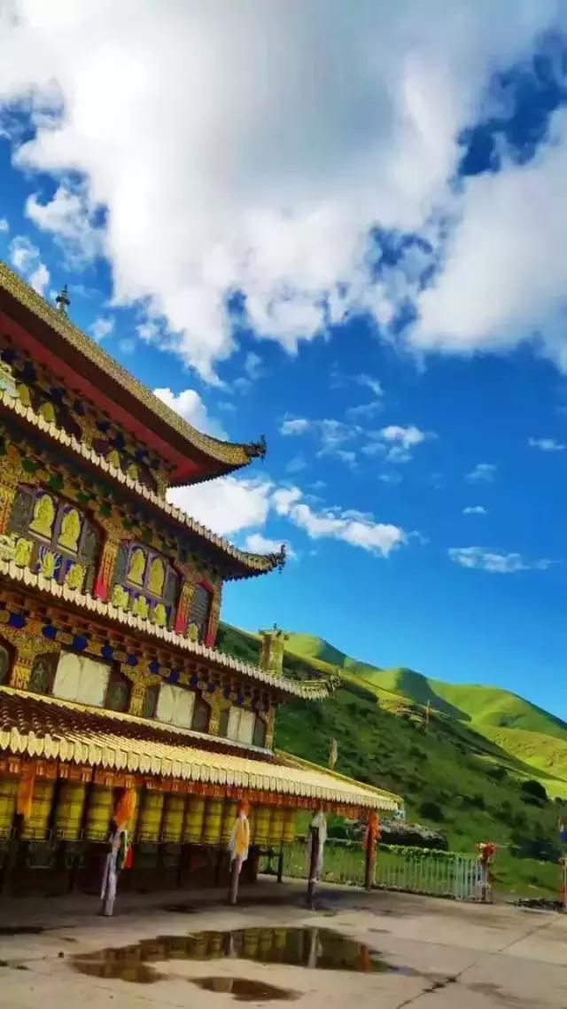 色达红色房子在哪,色达震撼的红房子