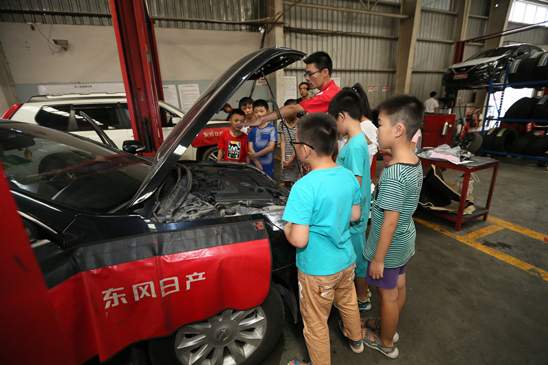 河南威佳威达,东风日产威达和威佳