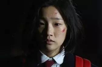 丁一宇安宰贤谁帅,一个单眼皮丑女生