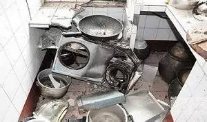 高压锅又炸伤人！你知道吗？用高压锅要注意这四点！