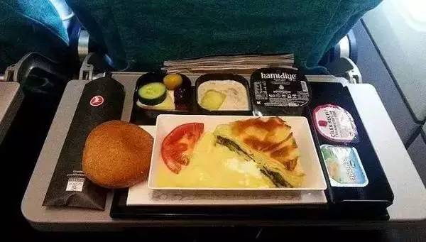 各国飞机餐大盘点,飞机旅行省钱餐