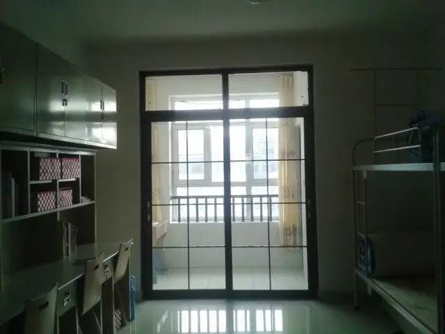 宿舍住宿的真实感受,大学宿舍6人间住哪好