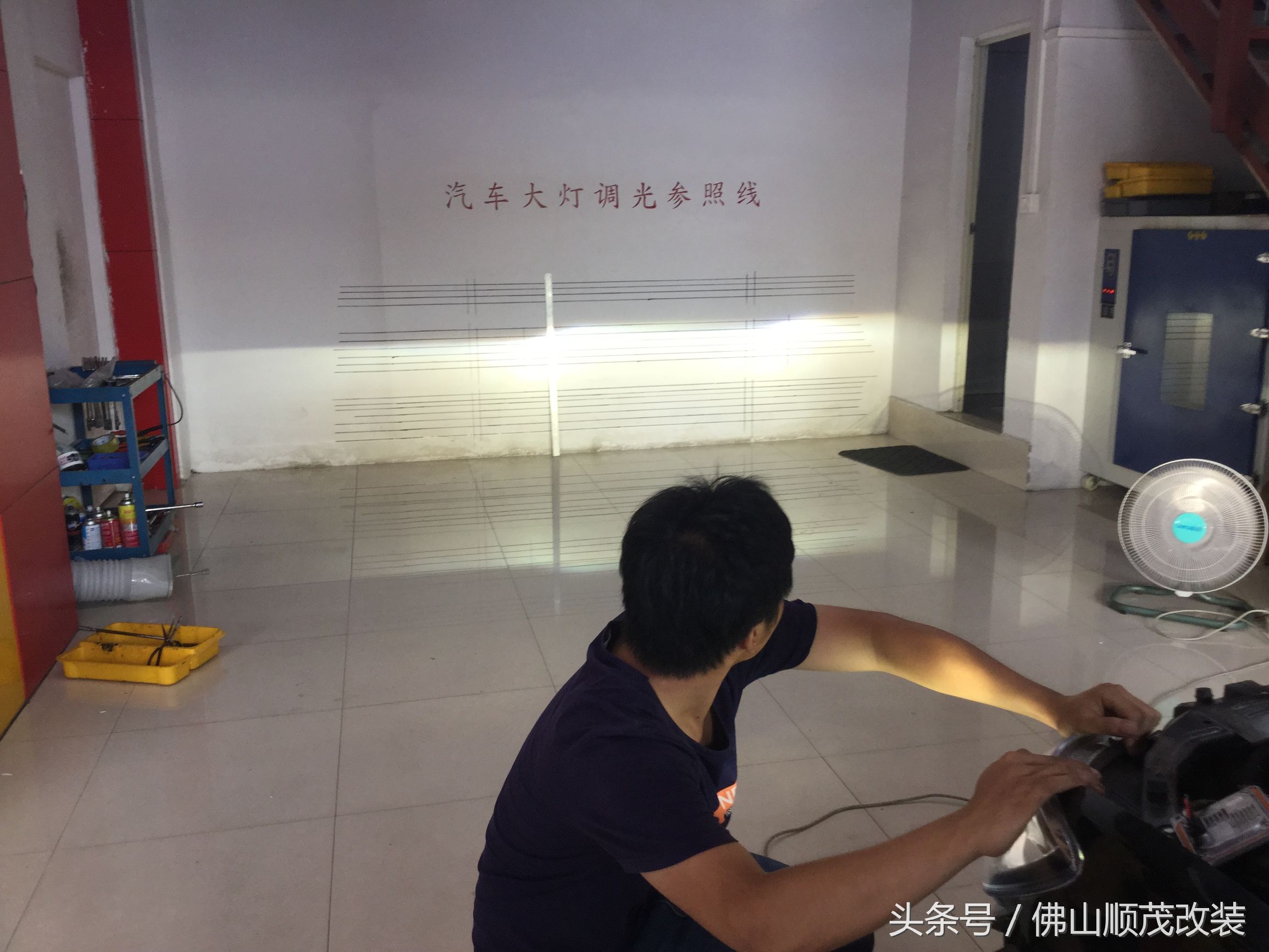 别克英朗改装led灯教程,别克英朗后备箱灯改led灯