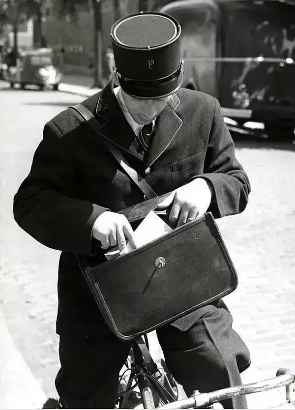 今夏最火的4款小美包，你准备好剁手了没？