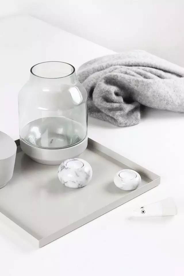 赚钱需要能力花钱需要智商,赚钱看人品花钱品味