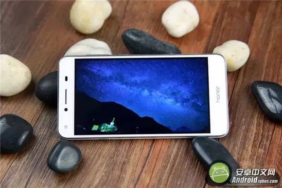 荣耀5.8英寸全面屏手机推荐,荣耀畅玩206.5英寸大屏