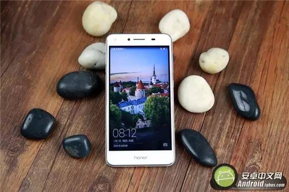 荣耀5.8英寸全面屏手机推荐,荣耀畅玩206.5英寸大屏