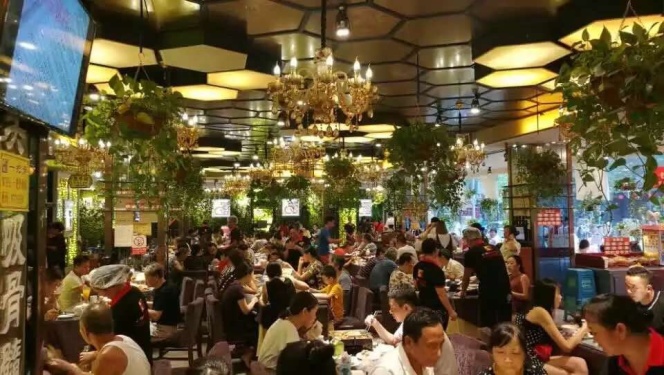 餐饮三大怪,成都一把骨有哪些菜品