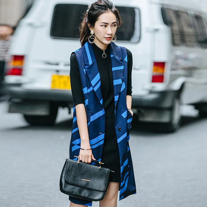 穿衣选干练小西装，美美得无所畏惧