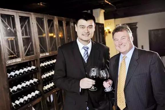 閭ｄ簺鍧愭嫢鍗冧竾閰掑簞鐨勬槑鏄熶滑,鍝簺鏄庢槦涔颁簡娉曞浗閰掑簞