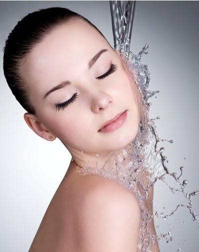 如何快速晒后修复美白,晒后美白修复自制小妙招