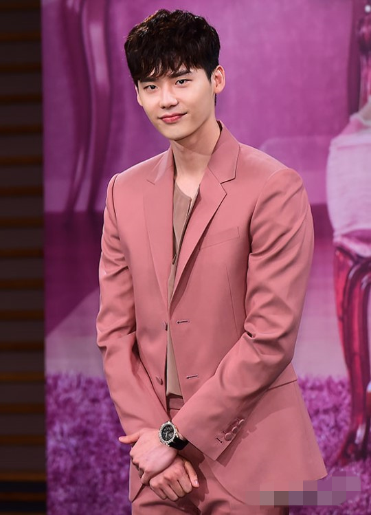 韩剧w两个世界全剧评论,韩剧w两个世界免费看