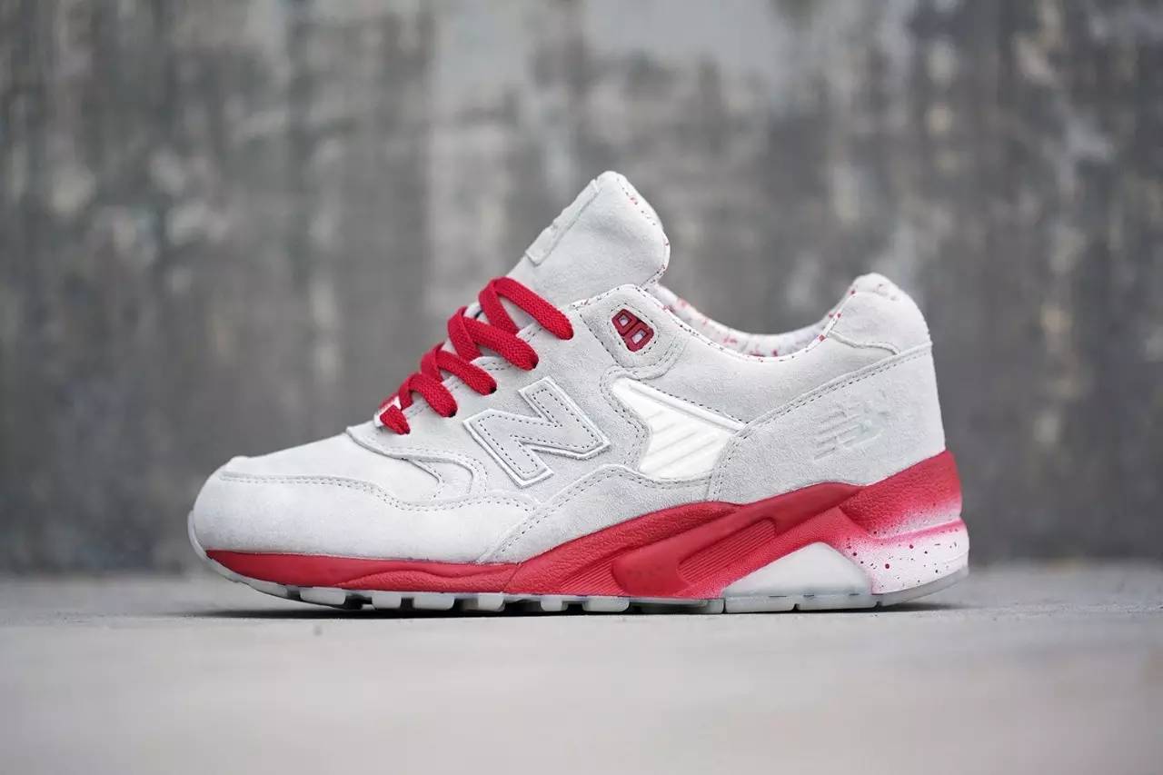 满满的回忆!7双让人记忆深刻的“动漫X球鞋”联名运动鞋