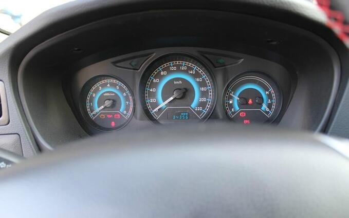 老款菱悦v3灯光高低调整,15款菱悦v3手动风采版