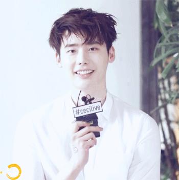 让你牙齿白到发光的网红牙膏,怒刷30次黑卡