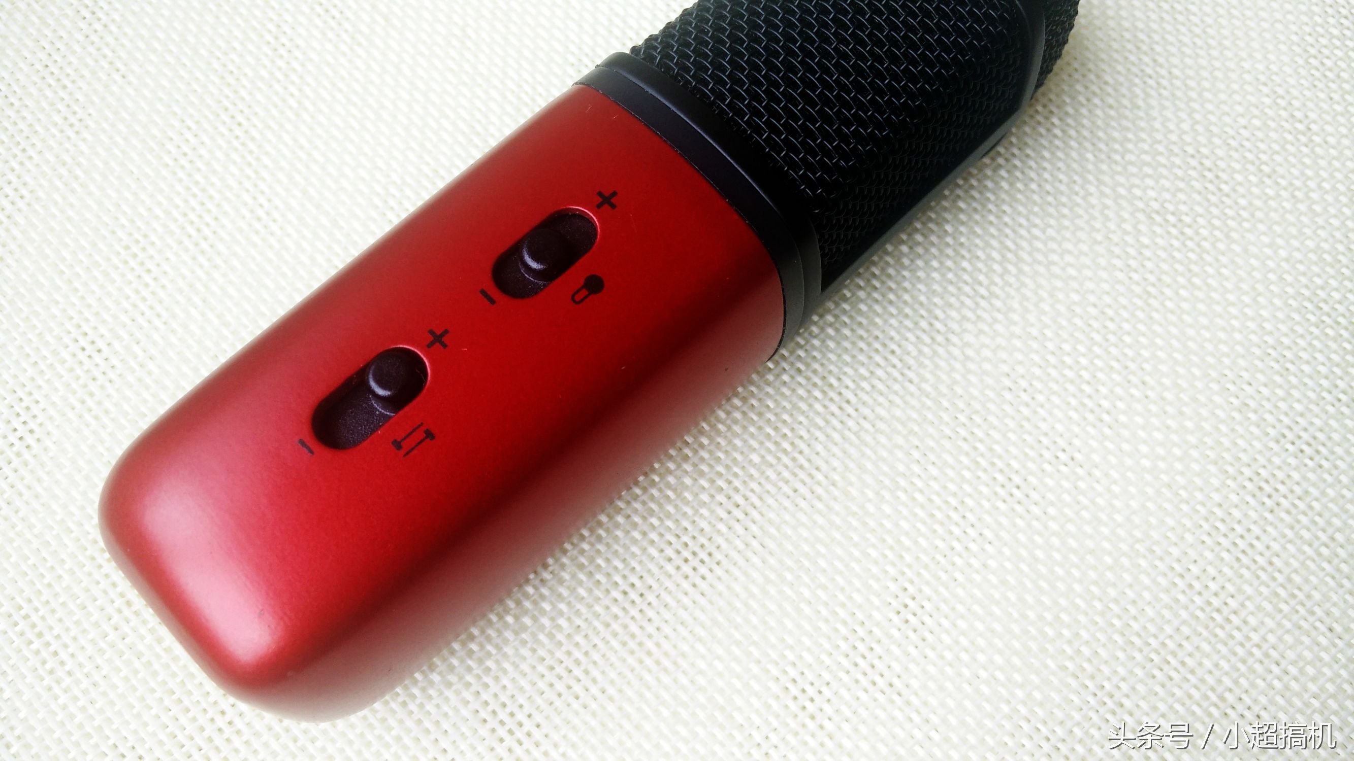 唱吧和k歌麦克风测评,唱吧麦克风m1和c1哪个好