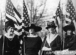 影响世界女性的十大历史事件，比基尼：标志着彻底的自由