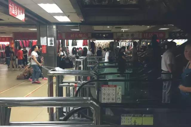 潮人们的“秘密花园”要搬走了，我们替你去看了它消失前的样子