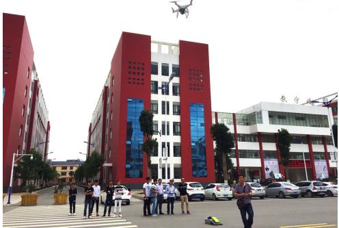 云南云科江科技与校方联合打造VR全景校园