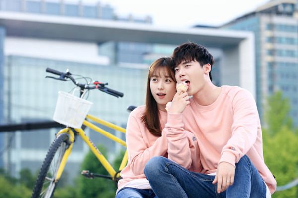 韩剧w两个世界全剧评论,韩剧w两个世界免费看