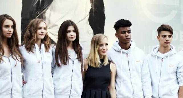 全世界最会穿搭的女人,时尚界最会穿着打扮的是谁