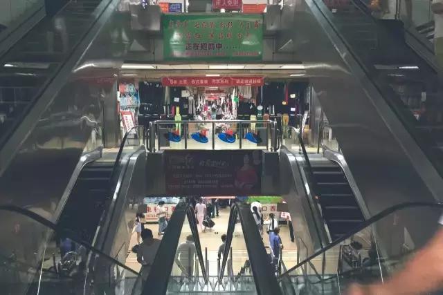 潮人们的“秘密花园”要搬走了，我们替你去看了它消失前的样子