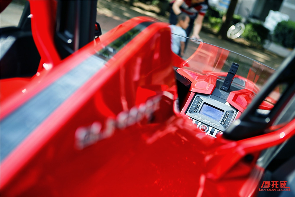 北极星slingshot如何打开机盖,北极星slingshot在国内可以开吗