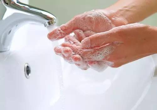 泡泡水对宝宝有害吗,给孩子买泡泡