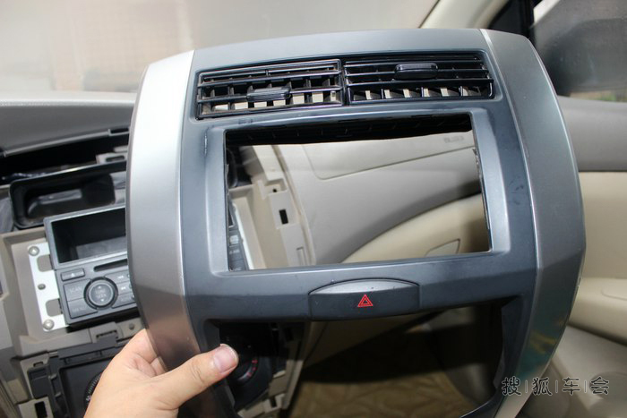 08款骊威空调ac灯关不掉,09款骊威安装倒车影像